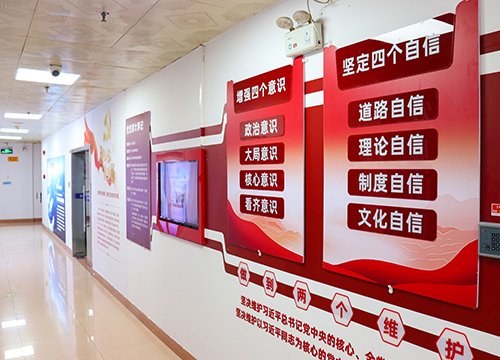 强化标杆引领，推进阵地建设